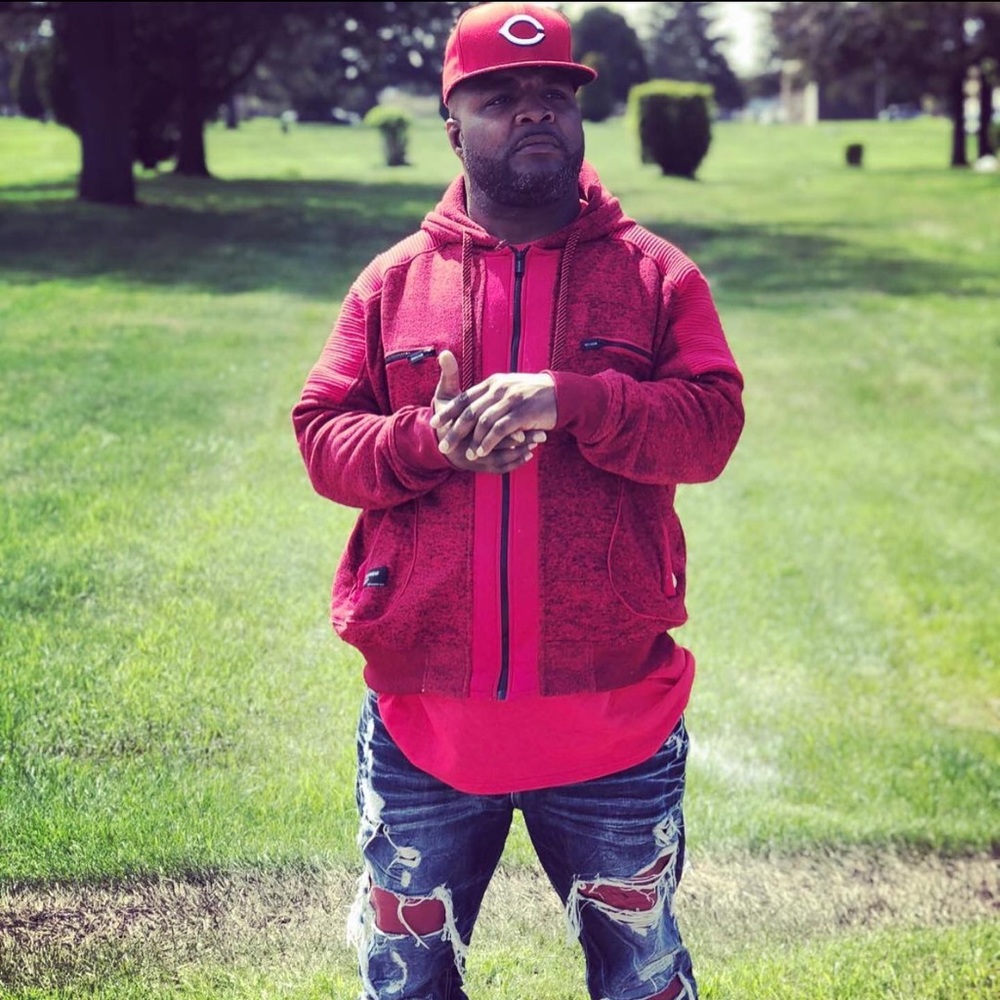 Meet your Posher, Robert